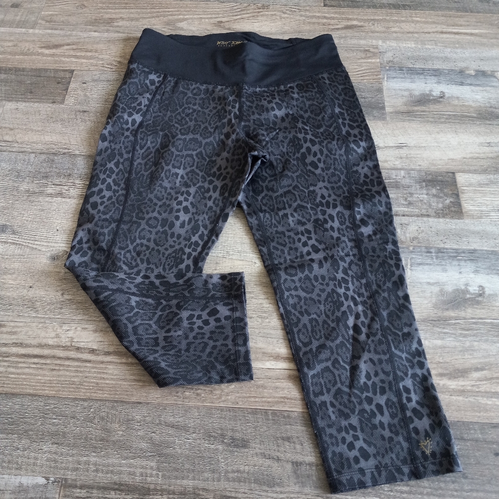 Betsey Johnson Performance Black Animal Print Capri Leggings